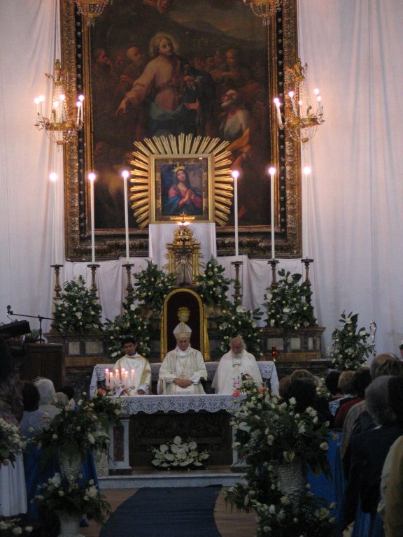 Vicovaro - Festa di Maria SS. - Santa Messa nella chiesa di San Pietro