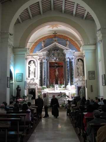 Interno Chiesa Convento San Cosimato