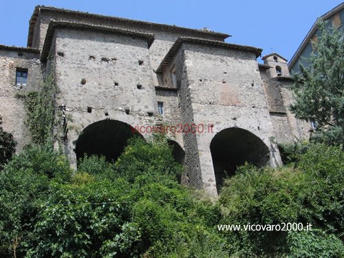 Chiesa di Sant'Antonio Abate - Vicovaro - Vista posteriore - Mura ciclopiche